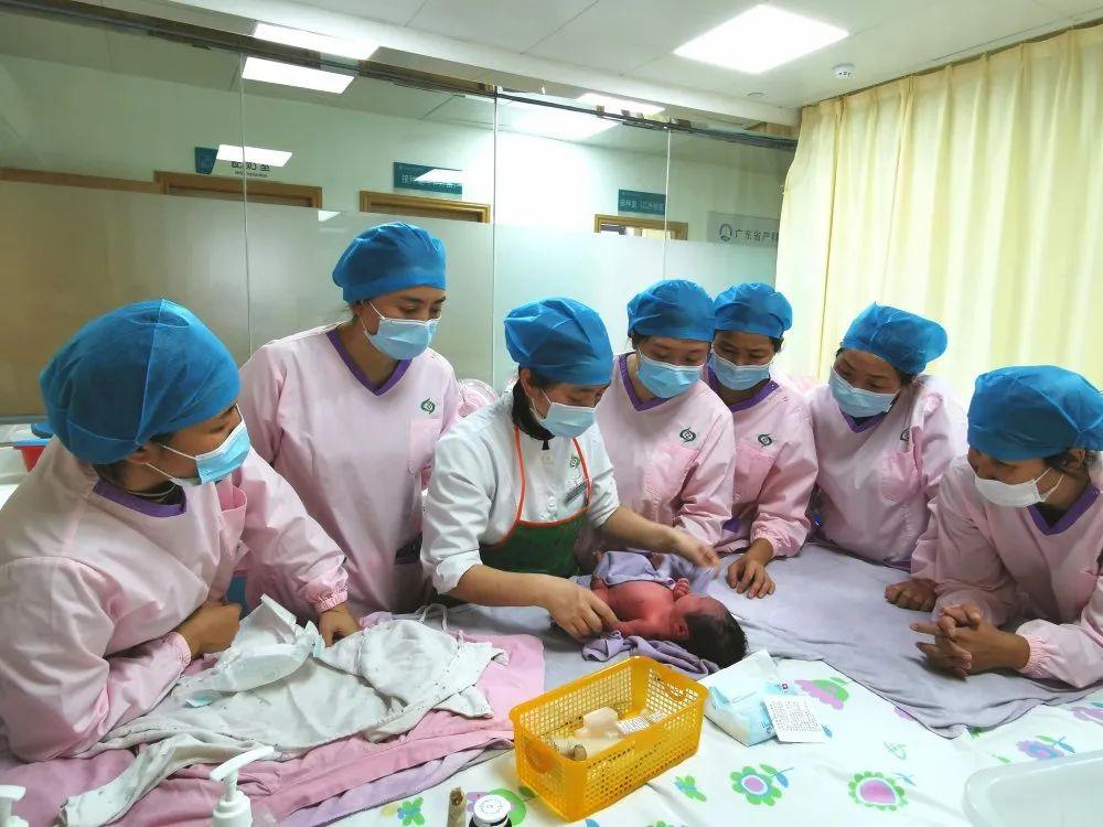 洛阳妇婴监护型护送